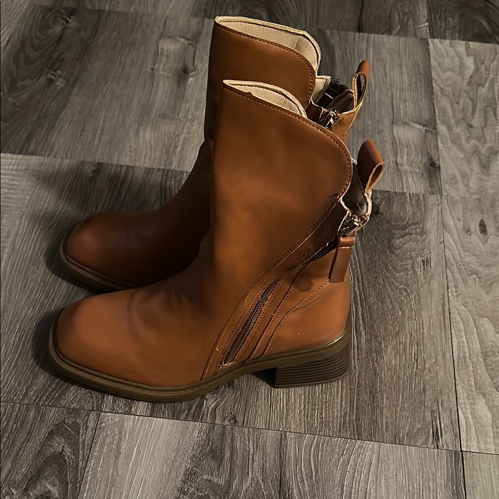 Women's Brown Leather Boots